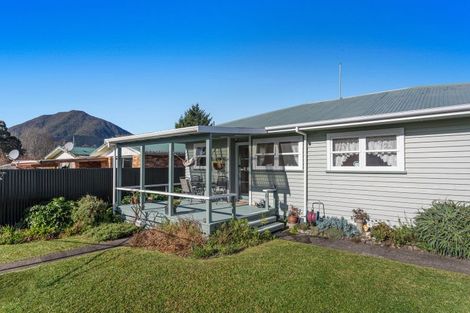 Photo of property in 9 Mackenzie Street, Kawerau, 3127