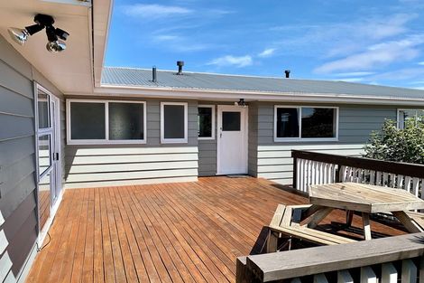 Photo of property in 11 De Castro Place, Titahi Bay, Porirua, 5022