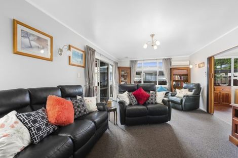 Photo of property in 90 California Drive, Totara Park, Upper Hutt, 5018