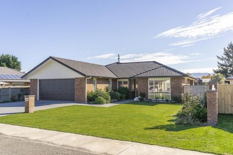 Photo of property in 1 Madison Street, Carterton, 5713