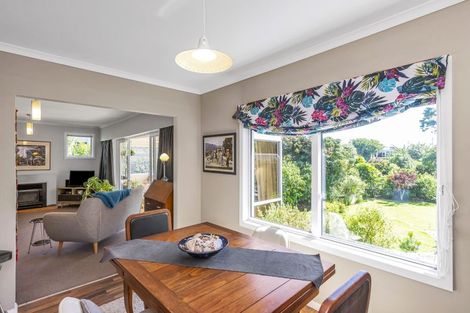 Photo of property in 127 Renown Road, Raumati South, Paraparaumu, 5032