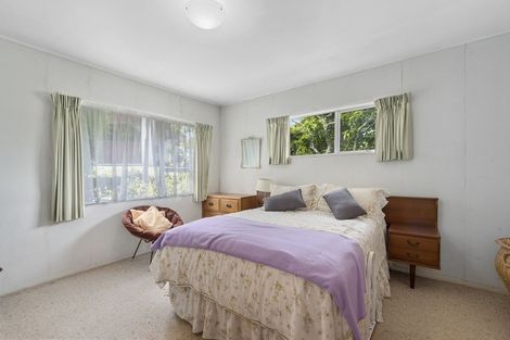 Photo of property in 72 Ravenwood Drive, Forrest Hill, Auckland, 0620