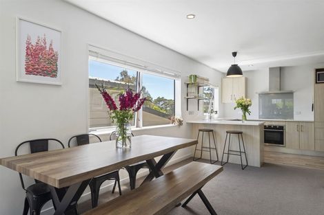 Photo of property in 2c Zion Road, Birkenhead, Auckland, 0626