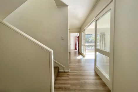 Photo of property in 14 Totara Grove, Hillcrest, Auckland, 0627