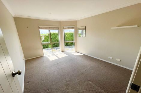Photo of property in 60 Grammar School Road, Pakuranga, Auckland, 2010