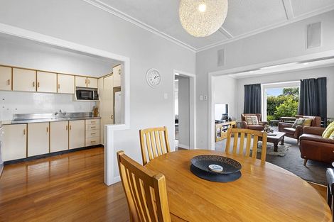 Photo of property in 166 Lemon Street, Strandon, New Plymouth, 4312