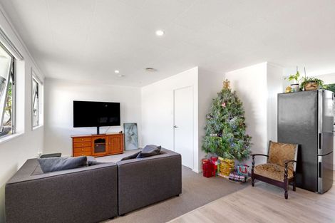 Photo of property in 1/26 Te Moau Avenue, Parakai, 0830