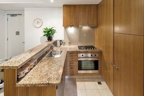 Photo of property in The Metropolis Apartments, 2614/1 Courthouse Lane, Auckland Central, Auckland, 1010