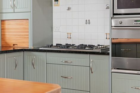 Photo of property in 16 Thistlewood Avenue, Hamilton East, Hamilton, 3216