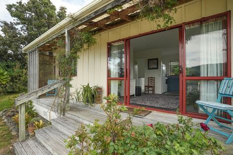 Photo of property in 72 Rutherford Drive, Waikanae Beach, Waikanae, 5036
