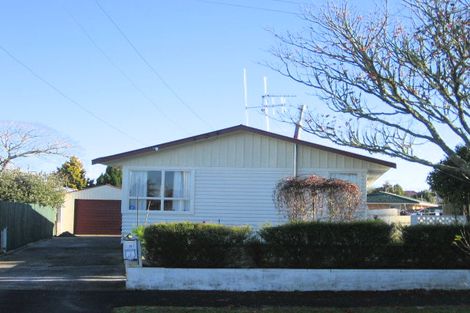 Photo of property in 17 Sundown Crescent, Melville, Hamilton, 3206