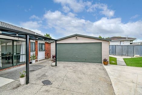 Photo of property in 21 Rosemead Place, Randwick Park, Auckland, 2105