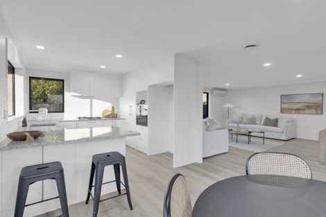 Photo of property in 5 Chancery Close, Hamilton East, Hamilton, 3216