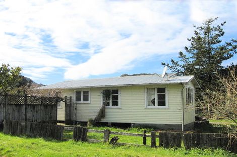 Photo of property in 15 Oxford Street, Taylorville, Greymouth, 7805