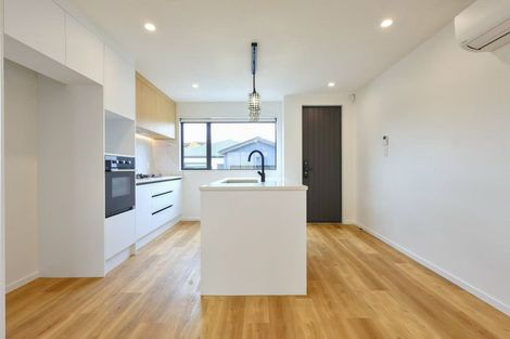 Photo of property in 5/25 Hutchinson Avenue, New Lynn, Auckland, 0600