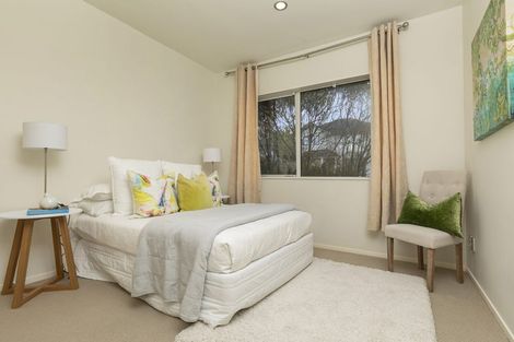 Photo of property in 6 Mural Place, Greenhithe, Auckland, 0632