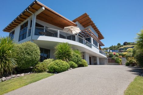 Photo of property in 18 Wakeman Road, Acacia Bay, Taupo, 3330
