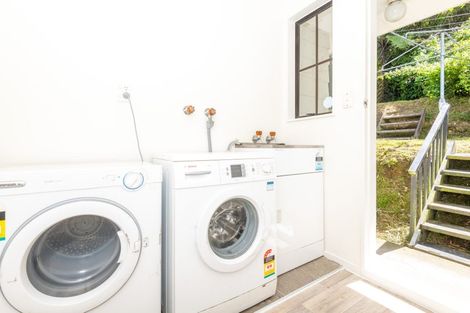 Photo of property in 23 Dominica Crescent, Grenada Village, Wellington, 6037