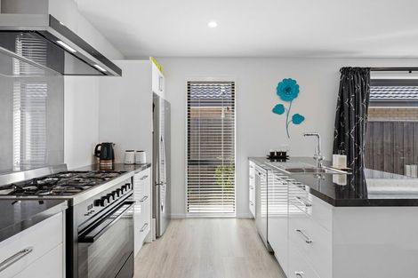 Photo of property in 16 Quinn Crescent, Woodend, 7610