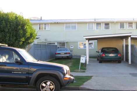 Photo of property in 6 Kahika Grove, Elsdon, Porirua, 5022