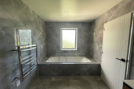 Photo of property in 2e Matatahi Road, Flat Bush, Auckland, 2019