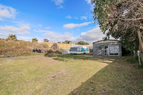 Photo of property in 66 Pratt Avenue, Foxton Beach, Foxton, 4815