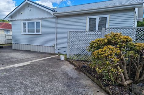 Photo of property in 4 Camp Road, Mount Wellington, Auckland, 1062