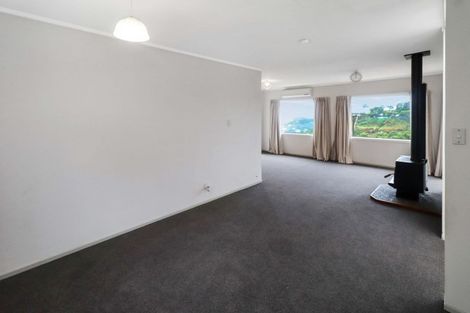 Photo of property in 5 Houghton Bay Road, Houghton Bay, Wellington, 6023