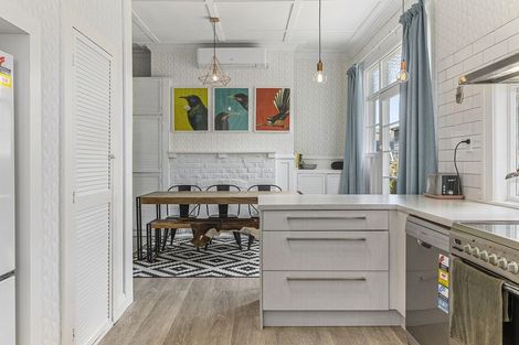 Photo of property in 331 Ravensbourne Road, Maia, Dunedin, 9022