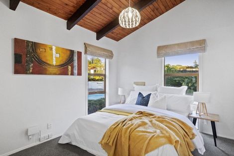 Photo of property in 241a Golf Road, Titirangi, Auckland, 0604