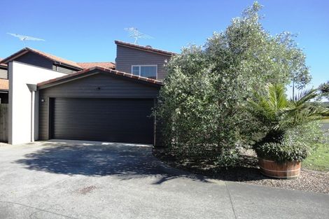Photo of property in 9 Savona Drive, Flat Bush, Auckland, 2016