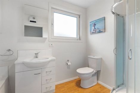 Photo of property in 5 Chedworth Avenue, Bishopdale, Christchurch, 8053