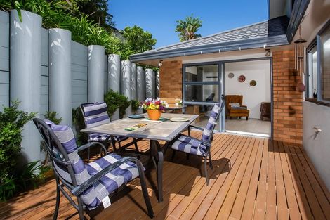 Photo of property in 25 Langana Avenue, Browns Bay, Auckland, 0630