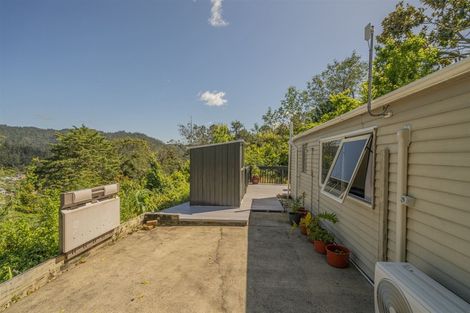 Photo of property in 2 Ridge Road, Tairua, 3508