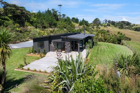 Photo of property in 571 Pakiri Road, Leigh, 0985