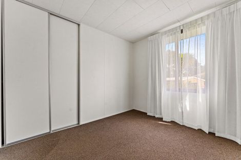 Photo of property in 28 Devonshire Road, Unsworth Heights, Auckland, 0632