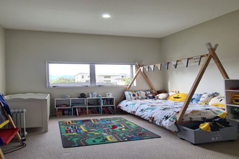 Photo of property in 34a Erlestoke Crescent, Churton Park, Wellington, 6037