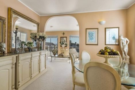 Photo of property in 2/20 Takutai Avenue, Bucklands Beach, Auckland, 2012