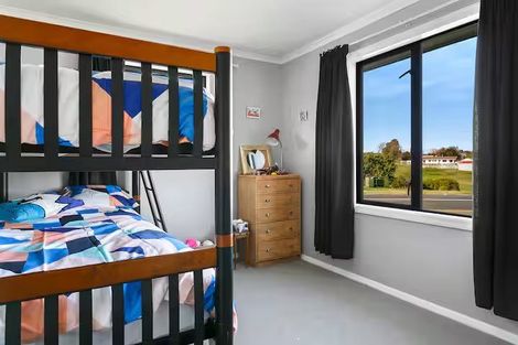 Photo of property in 18 Titoki Avenue, Waipahihi, Taupo, 3330