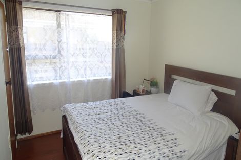 Photo of property in 4 Mangarata Avenue, Papatoetoe, Auckland, 2025