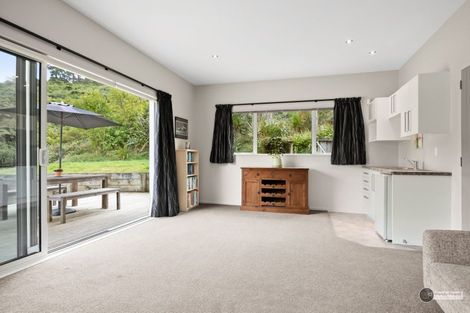 Photo of property in 17 Oceanview Terrace, Tirohanga, Lower Hutt, 5010