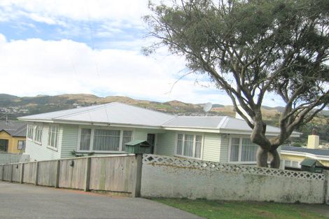 Photo of property in 10a Hampton Hill Road, Tawa, Wellington, 5028