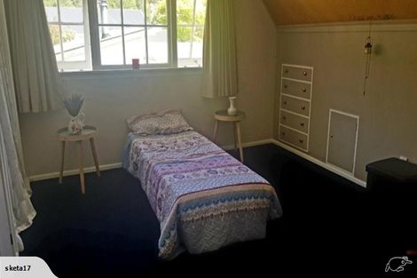 Photo of property in 43 Fendalton Crescent, Pinehaven, Upper Hutt, 5019