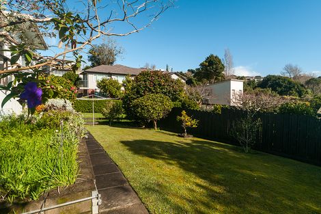 Photo of property in 2/16 Castleton Drive, Howick, Auckland, 2014