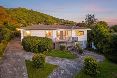 Photo of property in 53 Seddon Street, Waikanae, 5036
