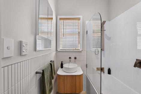 Photo of property in 1 Lowry Terrace, Marewa, Napier, 4110