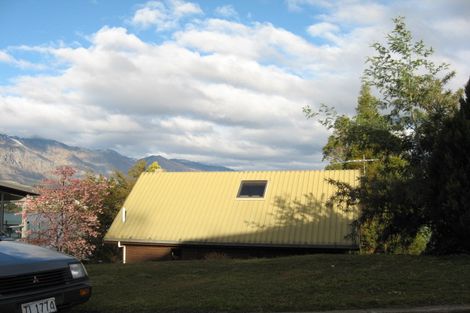 Photo of property in 15 Earnslaw Terrace, Queenstown, 9300