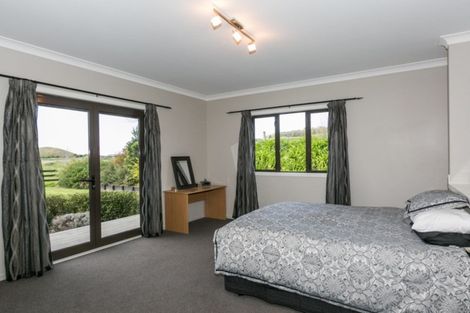 Photo of property in 8 Waipuka Road, Waimarama, Havelock North, 4294