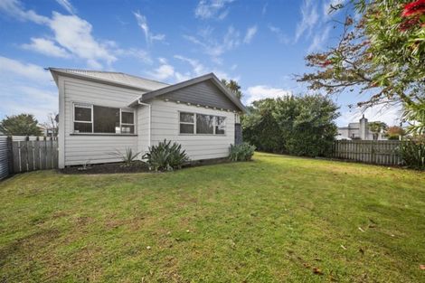 Photo of property in 1 Collins Street, Hawera, 4610