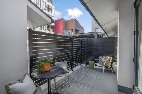 Photo of property in 1/11 Courtenay Place, Te Aro, Wellington, 6011